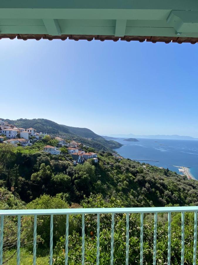 The Balcony Villa Glossa Exterior photo